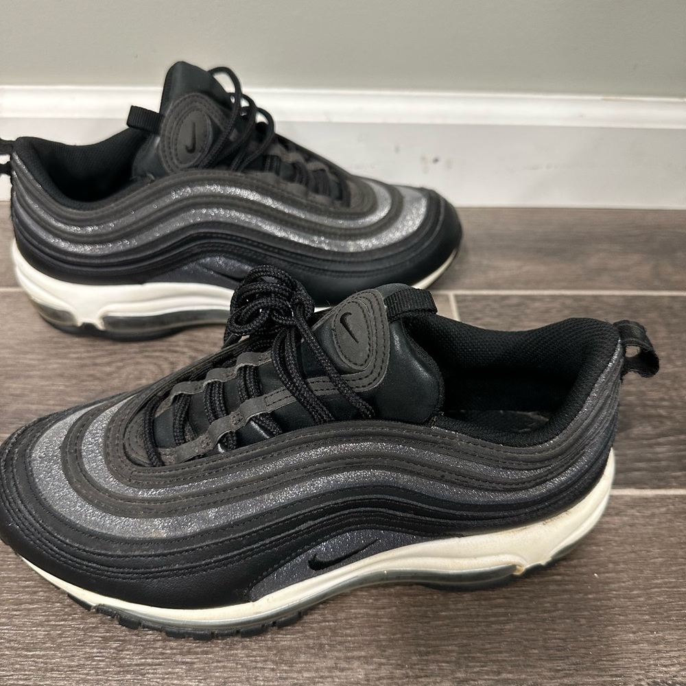 Black and silver Air Maxes